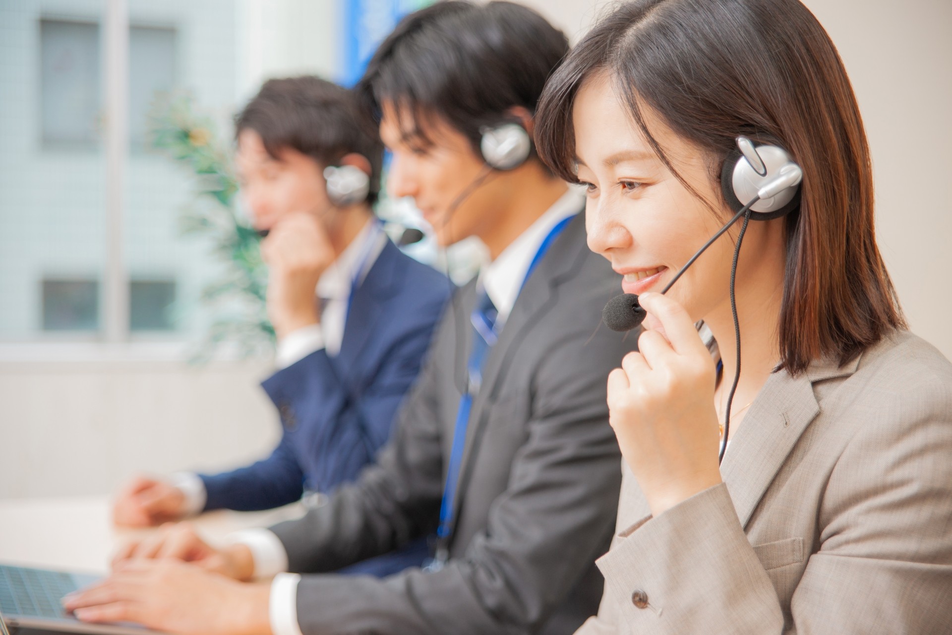 インターネットやテレビ関連のコールセンター