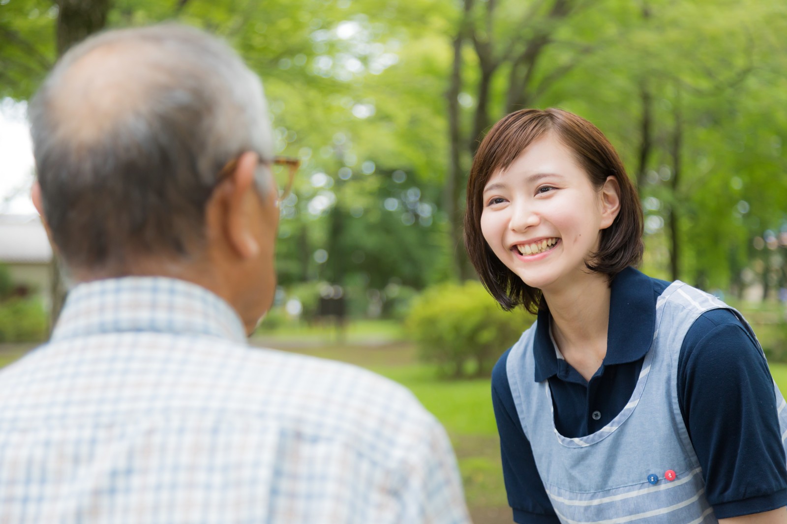 新しいグループホームで軽介助/日勤のみ/シフト制無資格・未経験可能