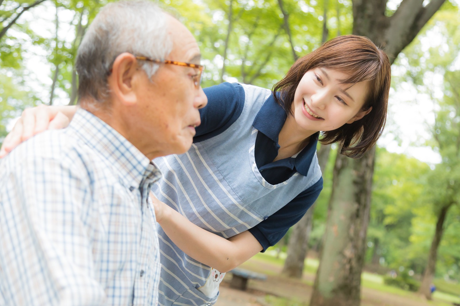 グループホームで介護業務/シフト制/無資格・未経験可能