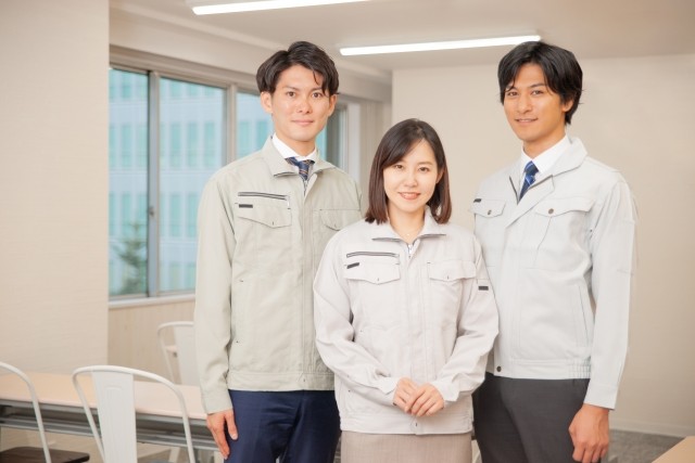 〈年間休日なんと140日！〉しっかり休めて稼げる工場スタッフ