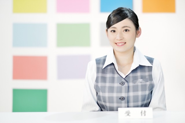 ショールームでの店舗受付/一般事務
